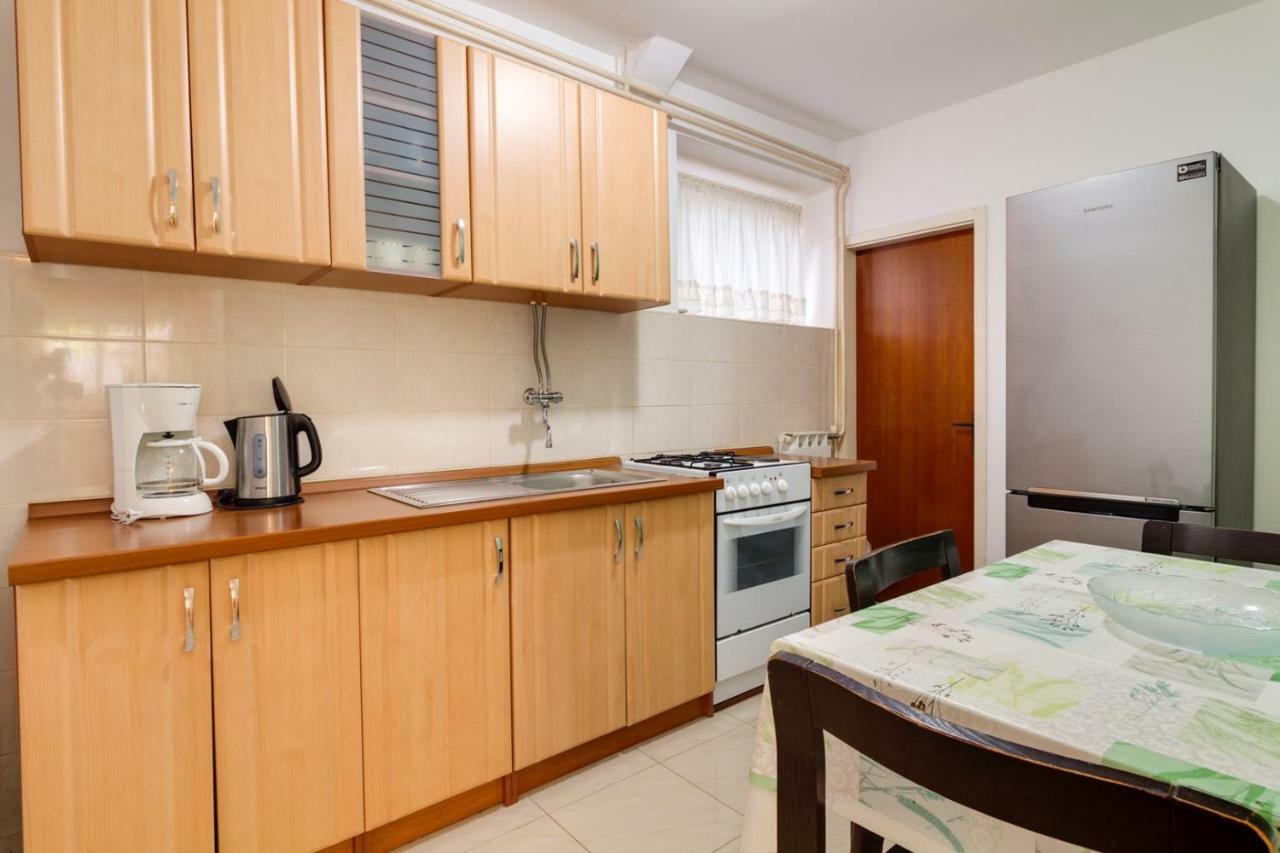 Apartments Perka Near Beach Pula Exterior photo